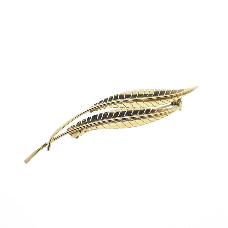 Image 1 of Gold brooch with two feathers