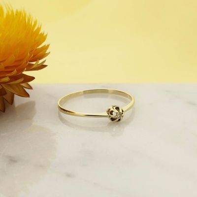 Image 2 of Gold solitaire ring with diamond; 0.01 ct.