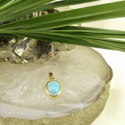 Image 2 of Vintage gold pendant with turquoise