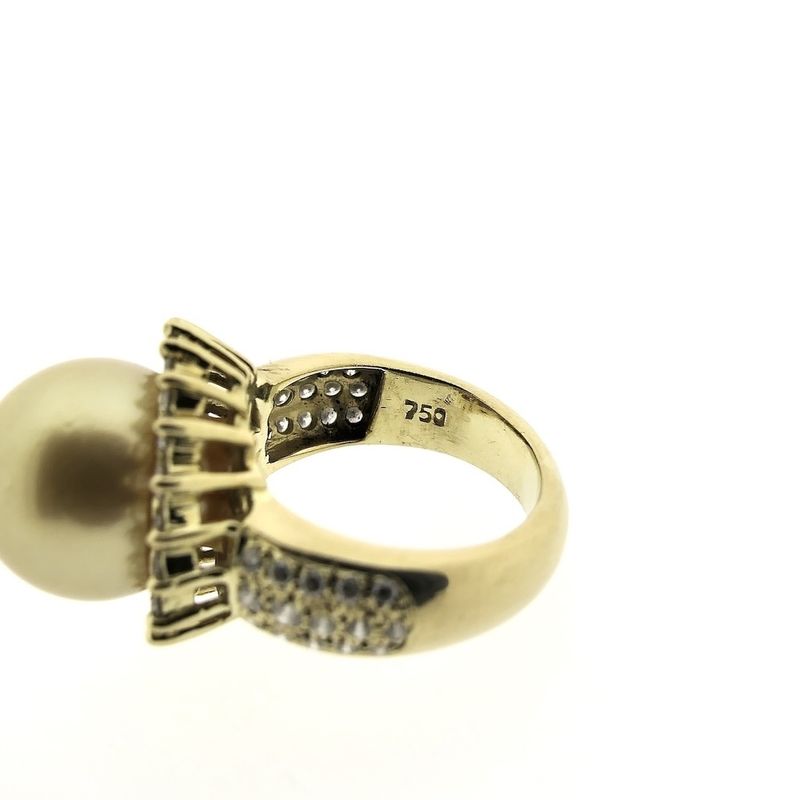Image 6 of 18-karat gold cocktail ring with sea pearl and 1.10 ct diamond.