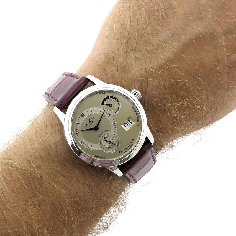 Image 11 of Glashütte Original PanoMaticReserve; Automatic men's watch