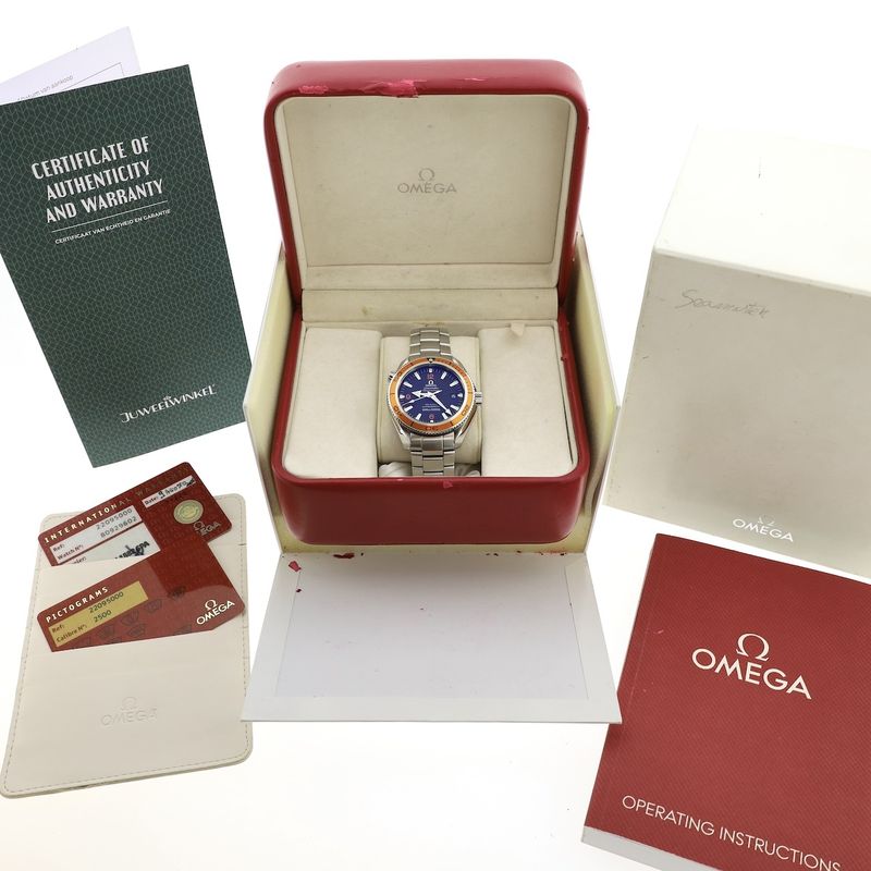 Image 4 of Omega Seamaster Planet Ocean 42mm 2209.50.00; Automatic men's diving watch