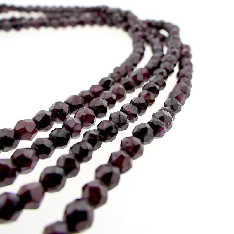 Image 4 of Antique garnet bead necklace with gold decorative clasp