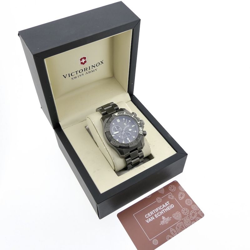 Image 4 of Victorinox Swiss Army Dive Master 500 Chronograph Men's Diving Watch
