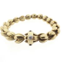 Gold fantasy link bracelet; 19 cm