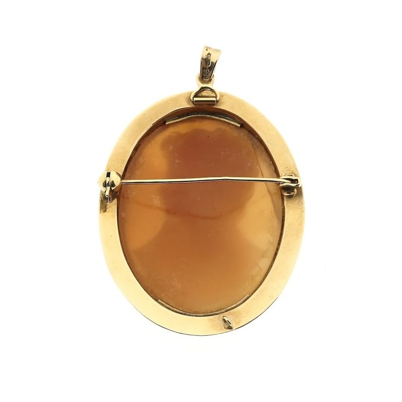 Image 3 of Vintage gold pendant/brooch with cameo