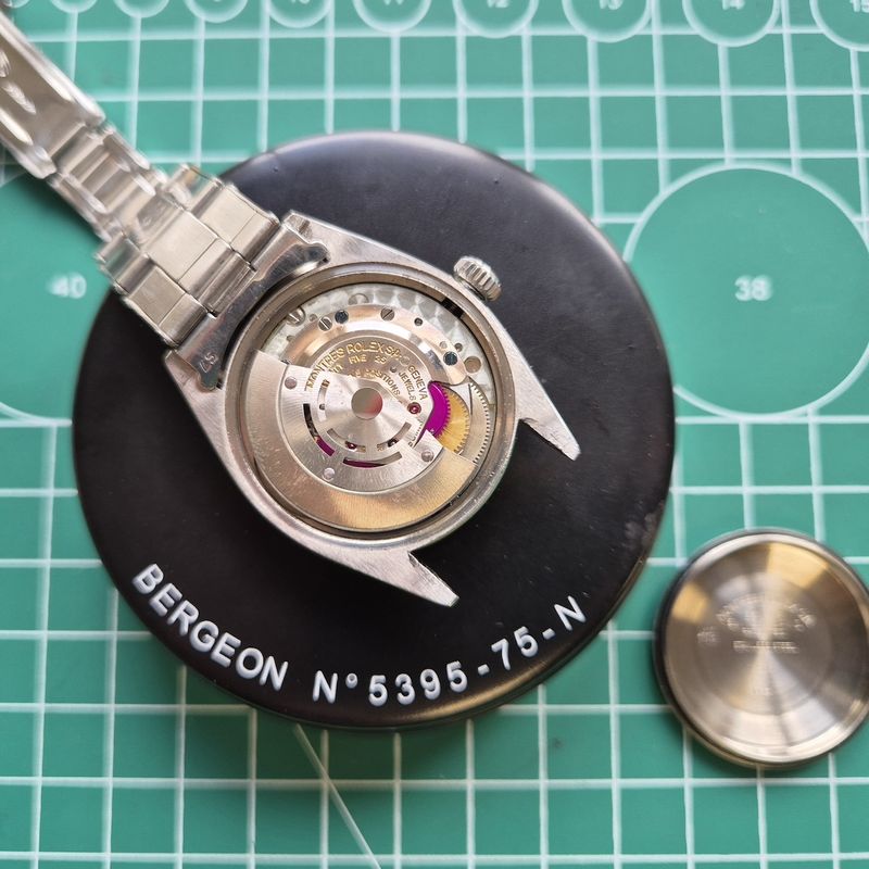 Image 27 of Rolex Date 34mm 1501; Automatic vintage watch