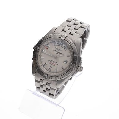 Breitling Headwind 'Serie Limitee' (100 pieces worldwide) A45360; Automatic men's watch Image 2 of Breitling Headwind 'Serie Limitee' (100 pieces worldwide) A45360; Automatic men's watch