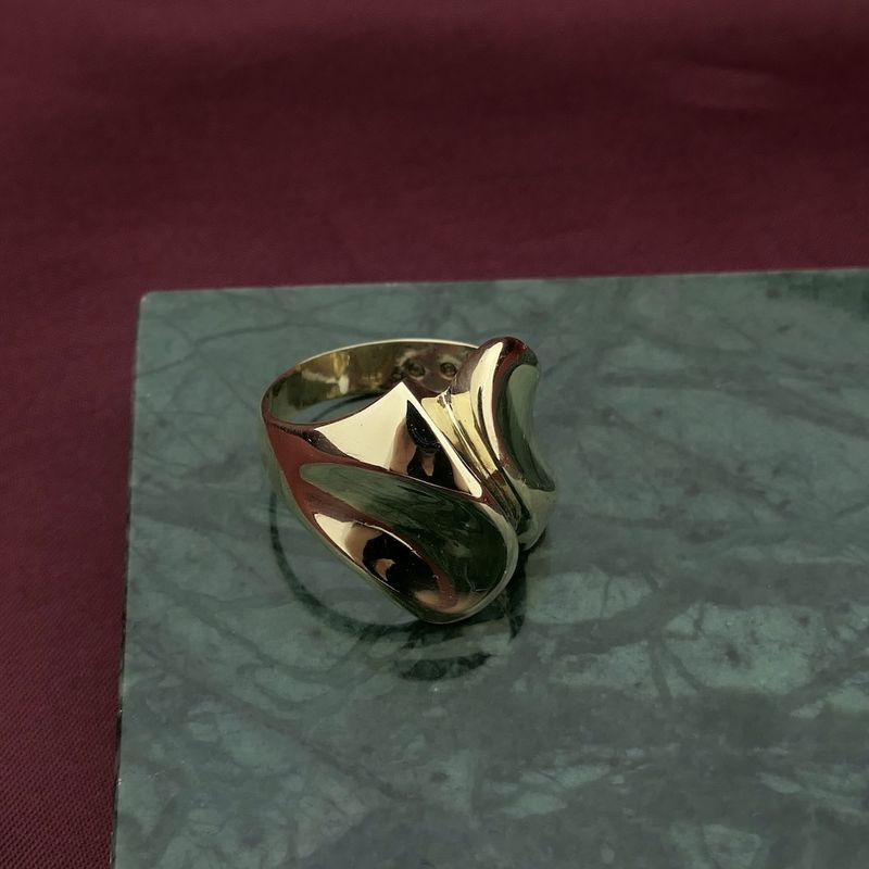 Image 2 of Golden dynamic ring
