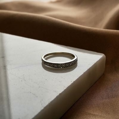 Image 2 of Gold ring with diamond | 0.05 ct.