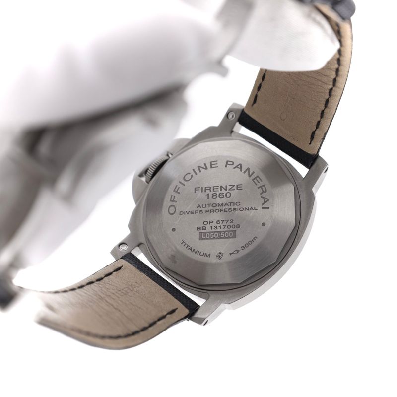 Image 14 of Panerai Luminor Submersible 44mm Titanium PAM00025; Automatic Watch