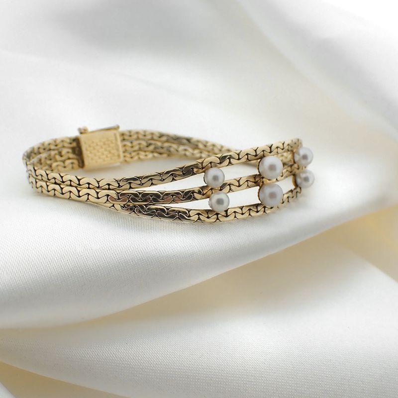Image 2 of Vintage gold bracelet with pearls