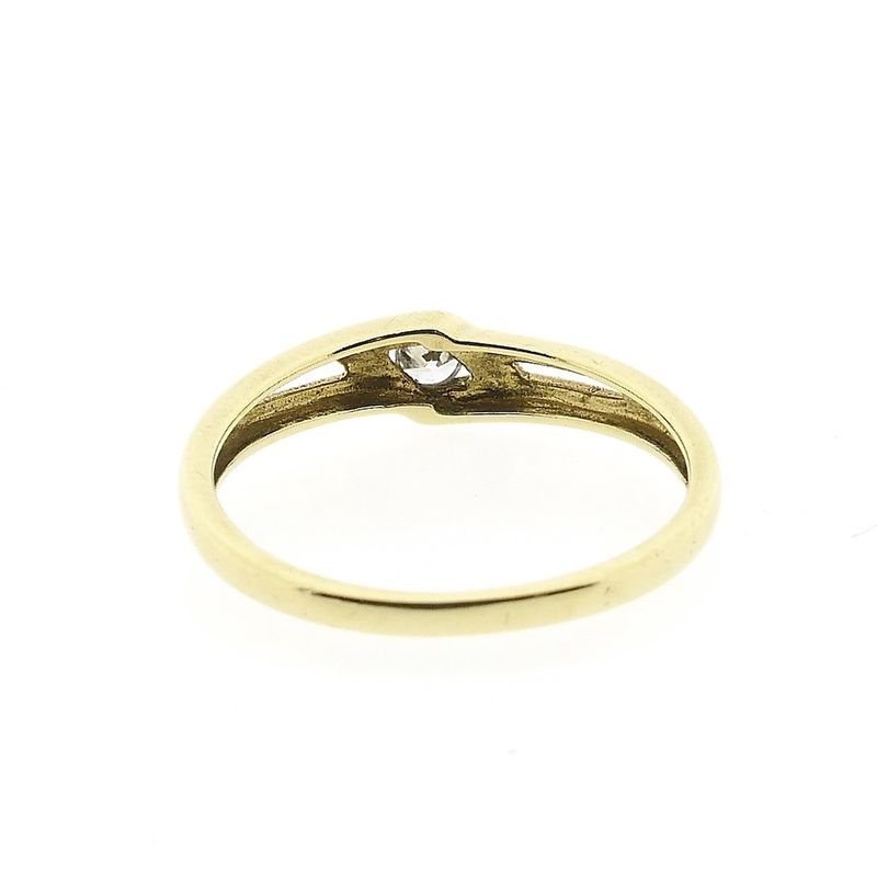 Image 4 of Gold solitaire ring with zirconia