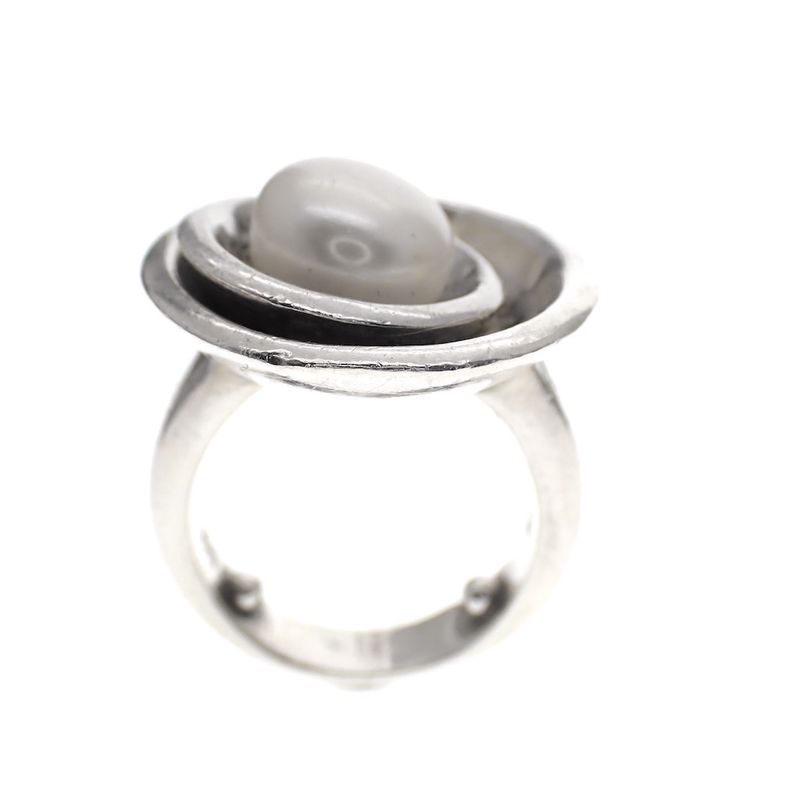 Image 4 of Silver ring with freshwater pearl