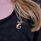 Image 4 of Gold letter brooch; letter E