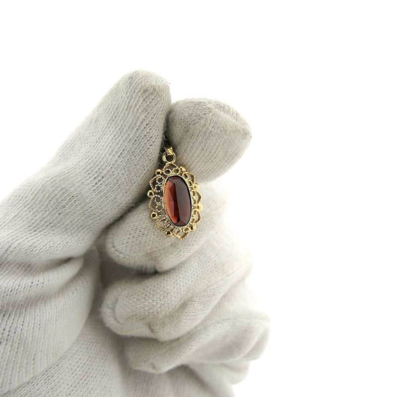 Image 8 of Vintage gold pendant with garnet