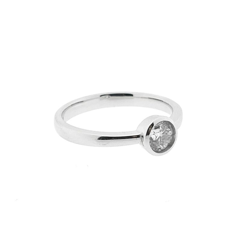Image 3 of White gold solitaire ring with diamond; 0.40 ct.