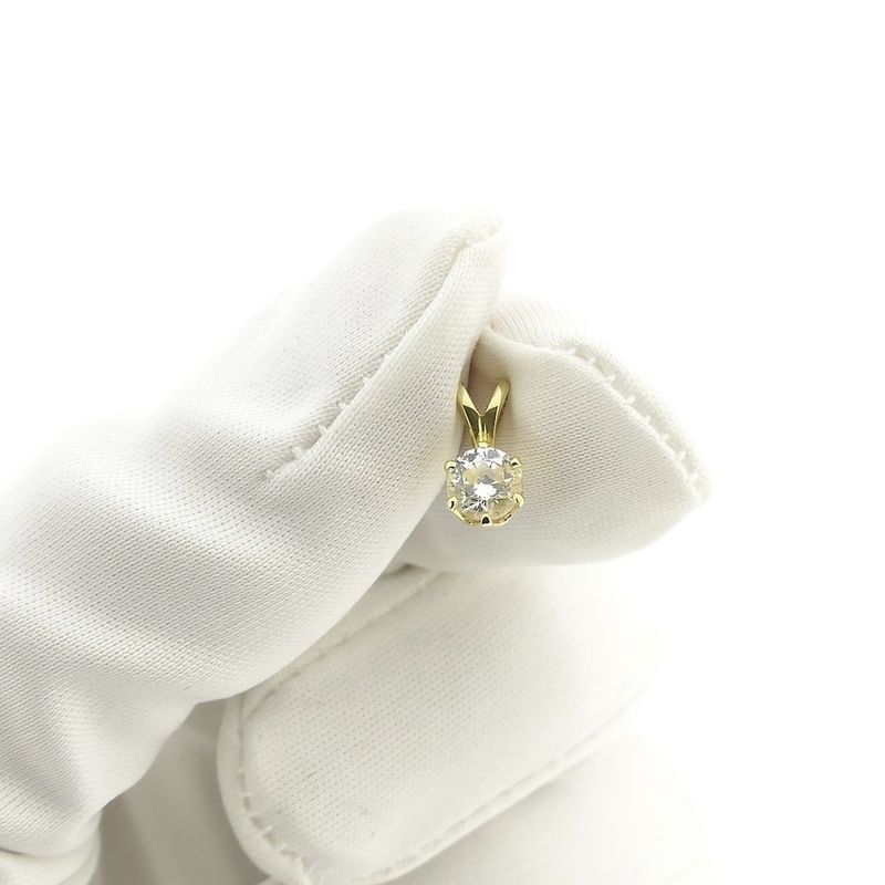 Image 6 of Gold pendant with zirconia