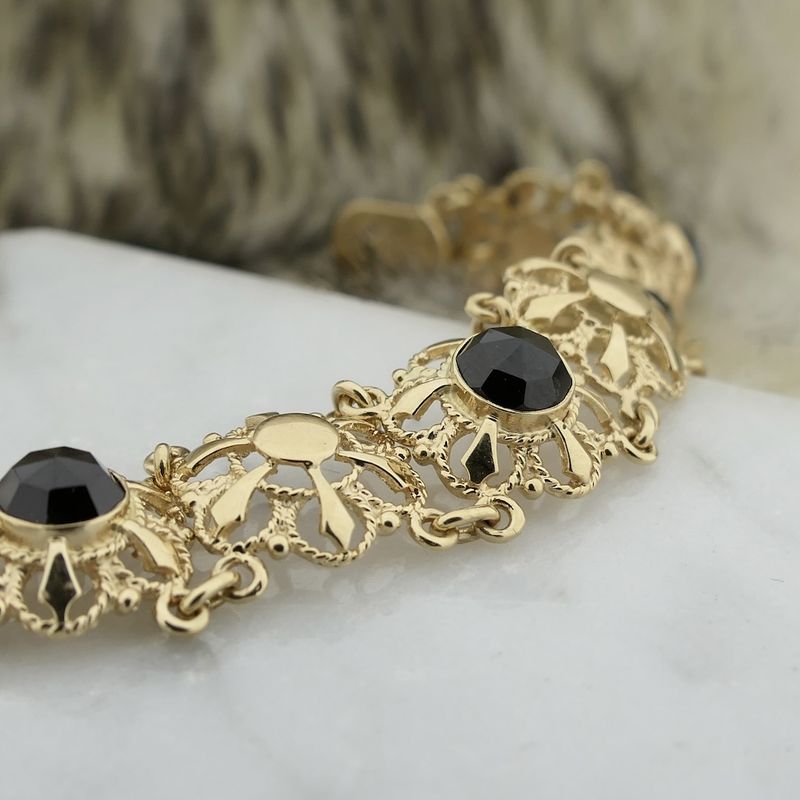 Image 5 of Antique gold boat bracelet with garnet