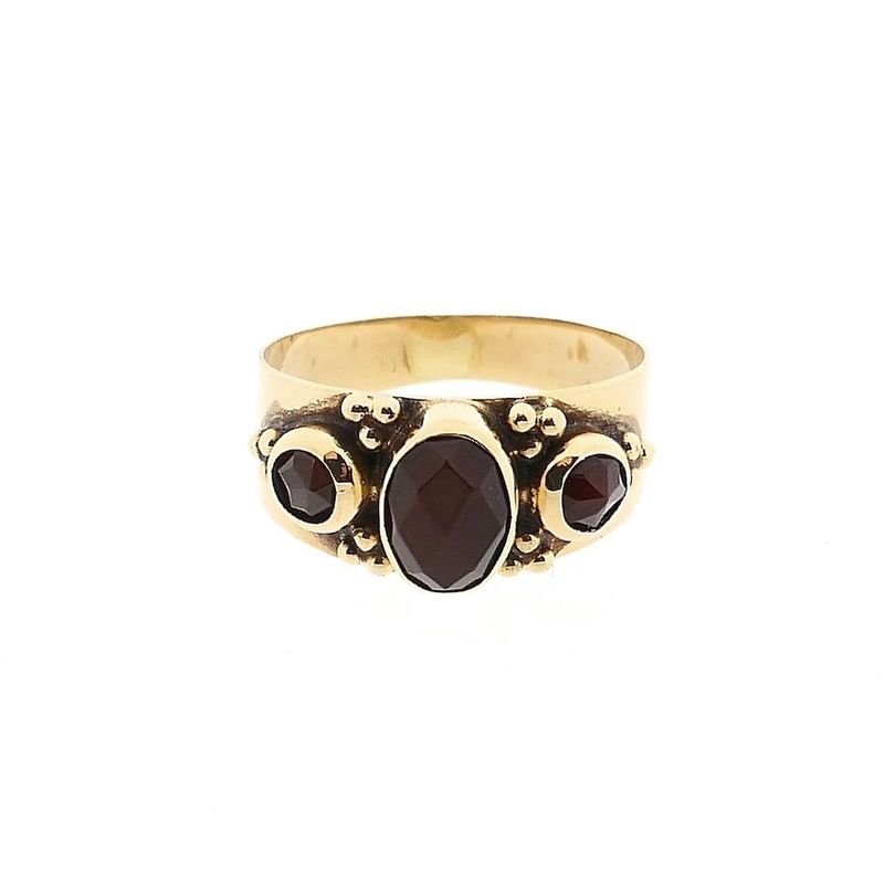 Image 3 of Vintage Gold Ring with Garnet