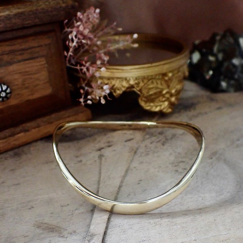 Image 2 of 9 carat slave bracelet; Size L