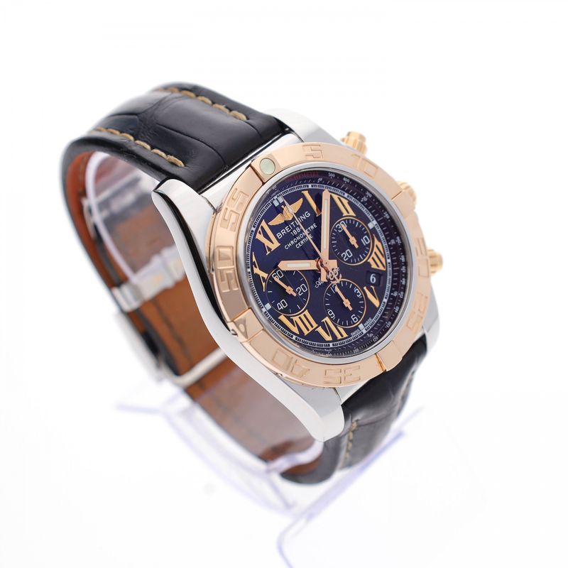 Image 4 of Breitling Chronomat B01 44mm CB011012/B968; Gold/Steel Watch