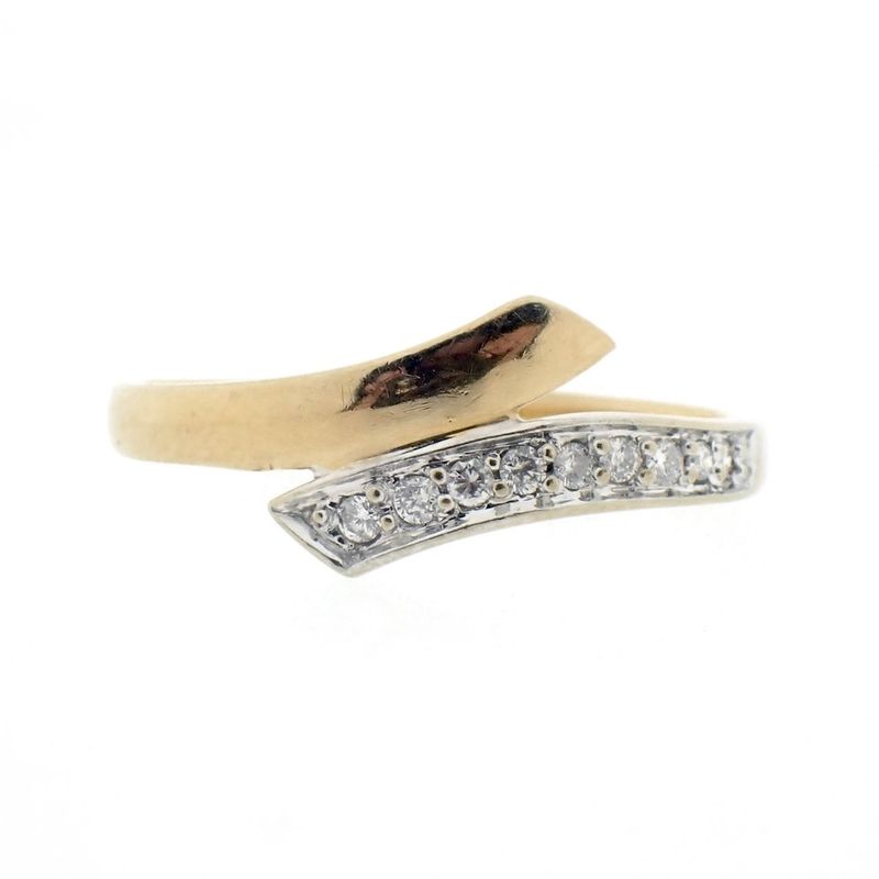 Image 8 of Two-tone gold ring with diamonds | 0.10 ct.