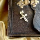 Image 2 of Gold pendant of a cross