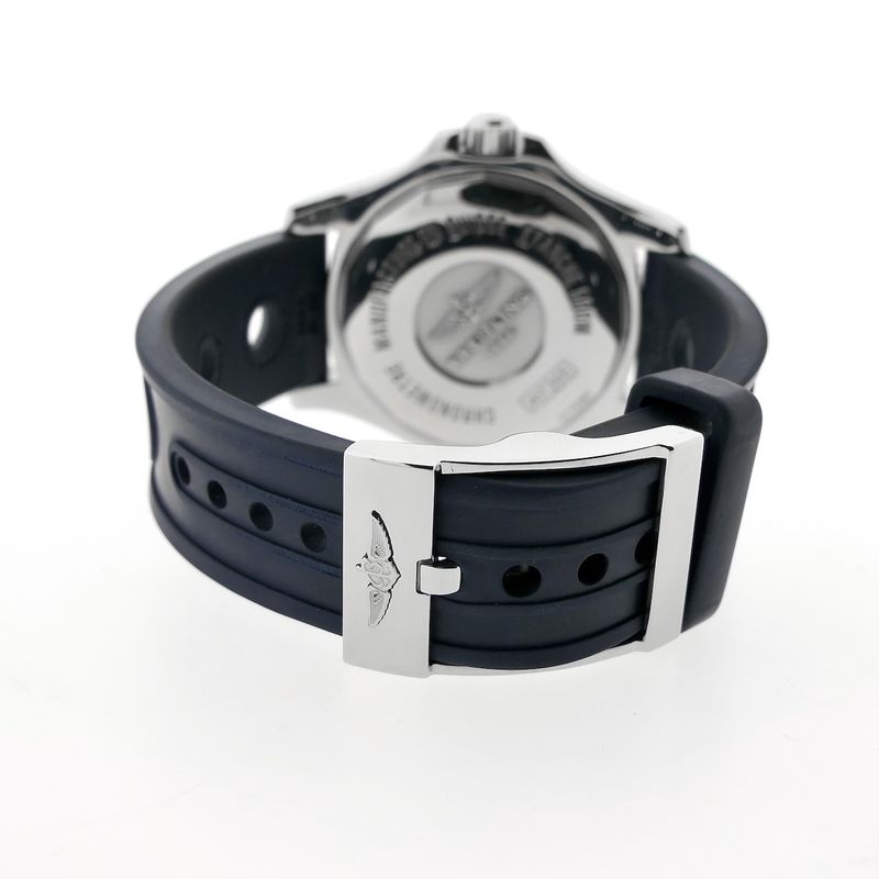 Image 13 of Breitling SuperOcean A17365; Automatic men's diving watch