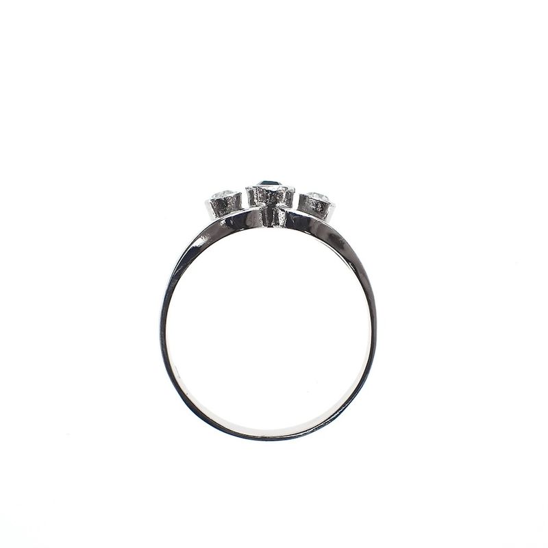 Image 4 of Silver ladies ring with zirconia