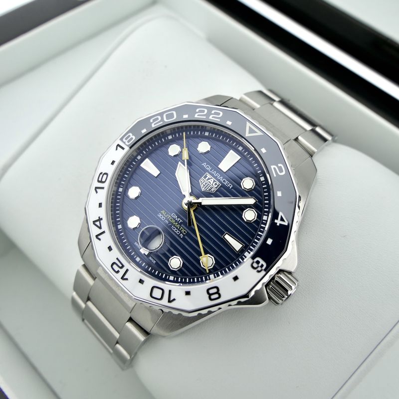 Image 15 of TAG Heuer Aquaracer 300 GMT Automatic WBP2010; Automatic men's watch