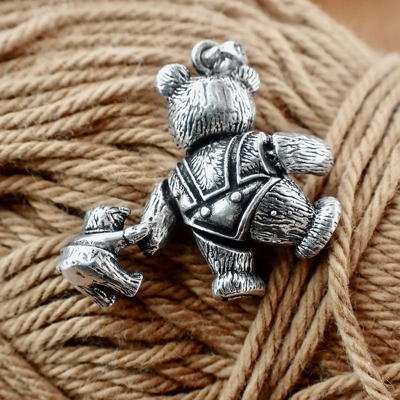 Image 5 of Silver pendant of a bear