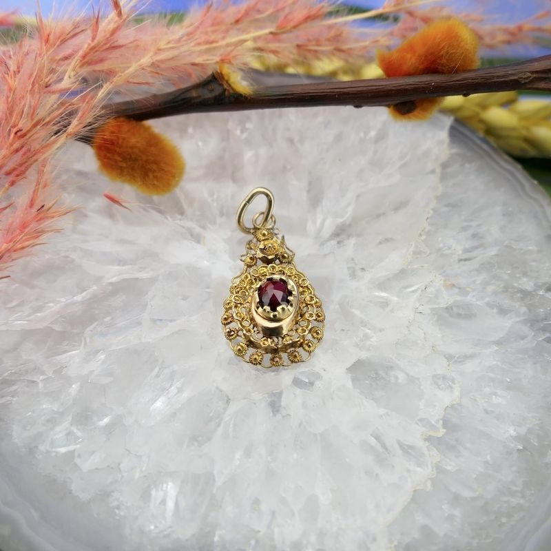 Image 2 of Vintage gold pendant with garnet; filigree technique