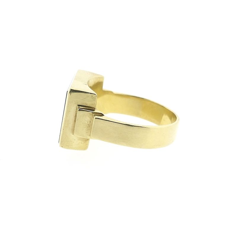 Image 4 of Gold signet ring with onyx