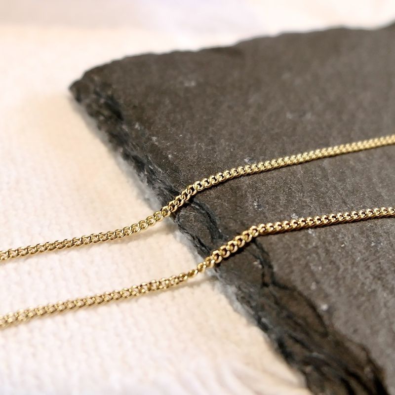 Image 3 of Gold gourmet link chain | 47 cm