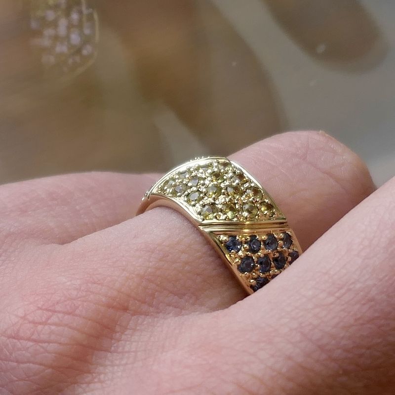 Image 7 of Gold pavé ring set with sapphire