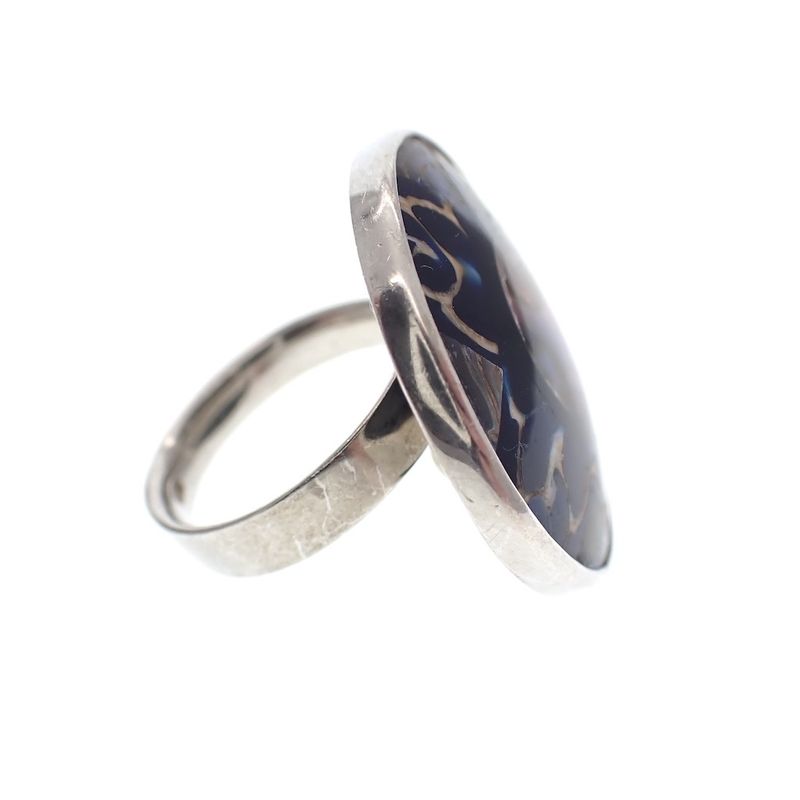 Image 5 of Silver ring with shell combination