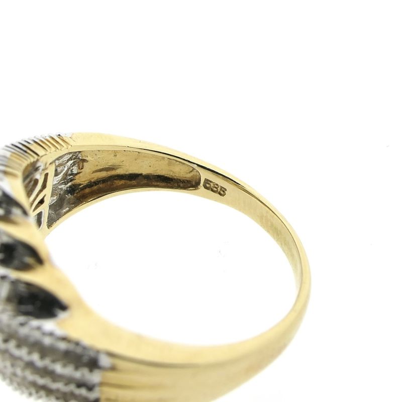 Image 6 of Gold pavé ring with diamonds; 1.31 ct.