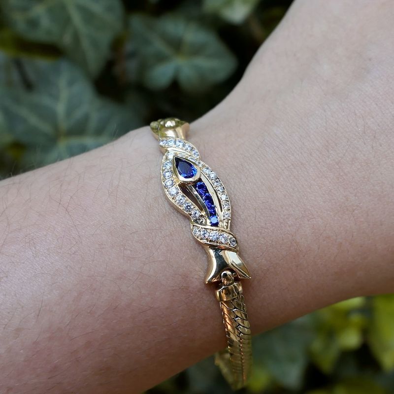 Image 11 of Gold flat gourmet link bracelet with synthetic sapphire and zirconia | 20.5 cm