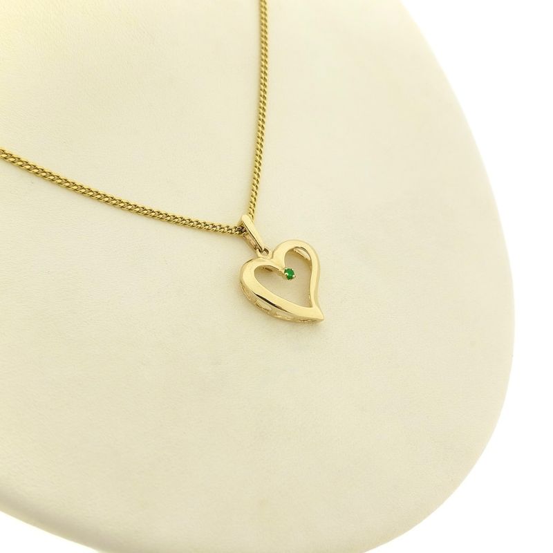 Image 9 of Gold heart pendant with emerald