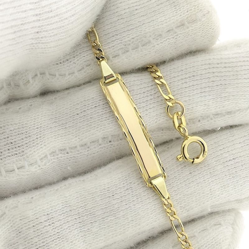 Image 7 of Gold Figaro link bracelet with engraving | 16.5 - 18.5 cm