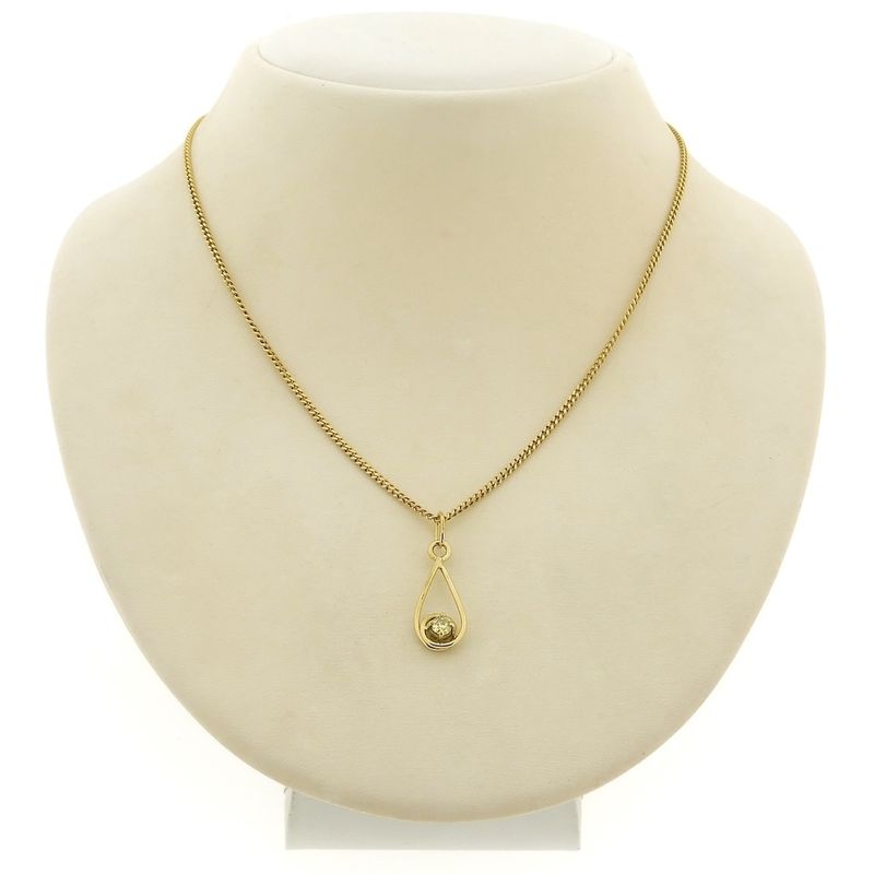 Image 3 of Gold subtle pendant with Fancy Yellow diamond | 0.15 ct.