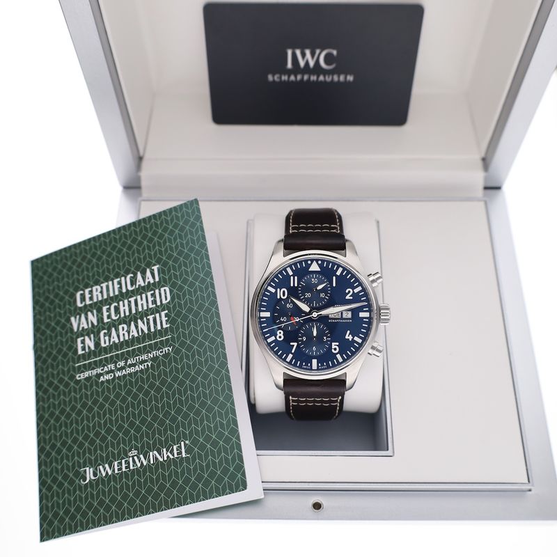 Image 4 of IWC 'Le Petit Prince' Pilot's IW377714; Chronograph men's watch