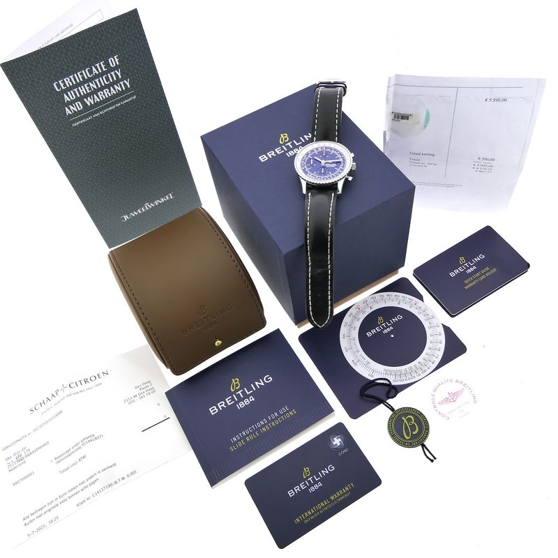 Image 4 of Breitling Navitimer Chronograph 41mm A13324; Automatic men's watch