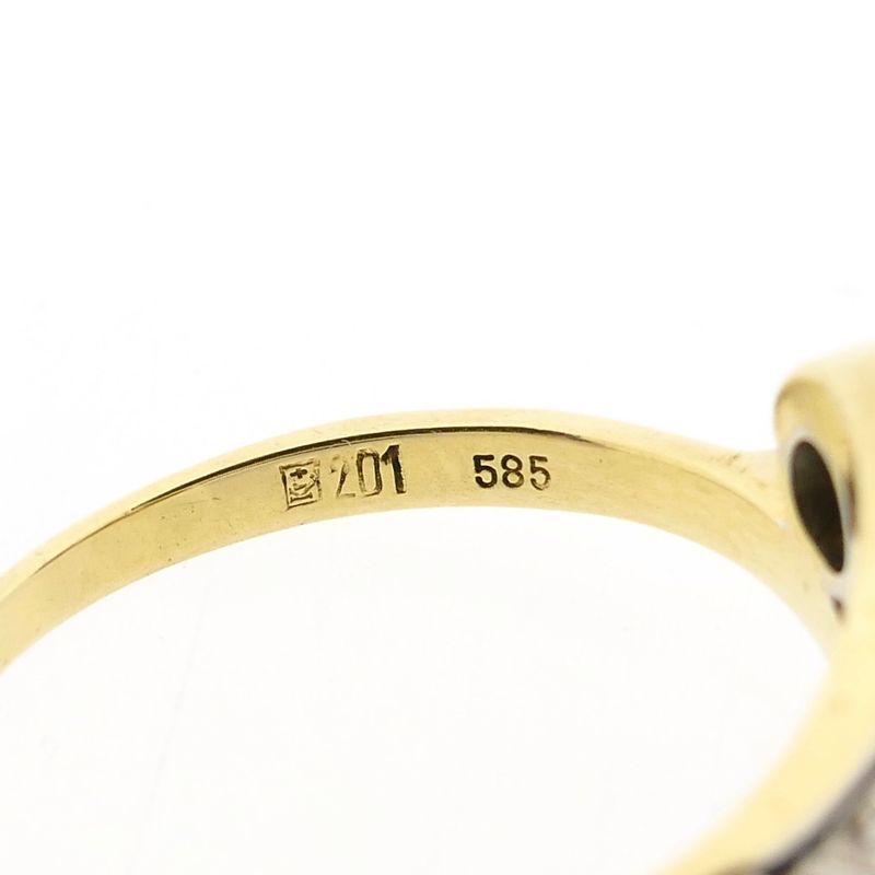 Image 7 of Bicolor Gold Ring with Diamond; 0.19 ct.