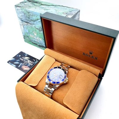 Image 2 of Rolex Submariner 16613; Gold/steel diving watch