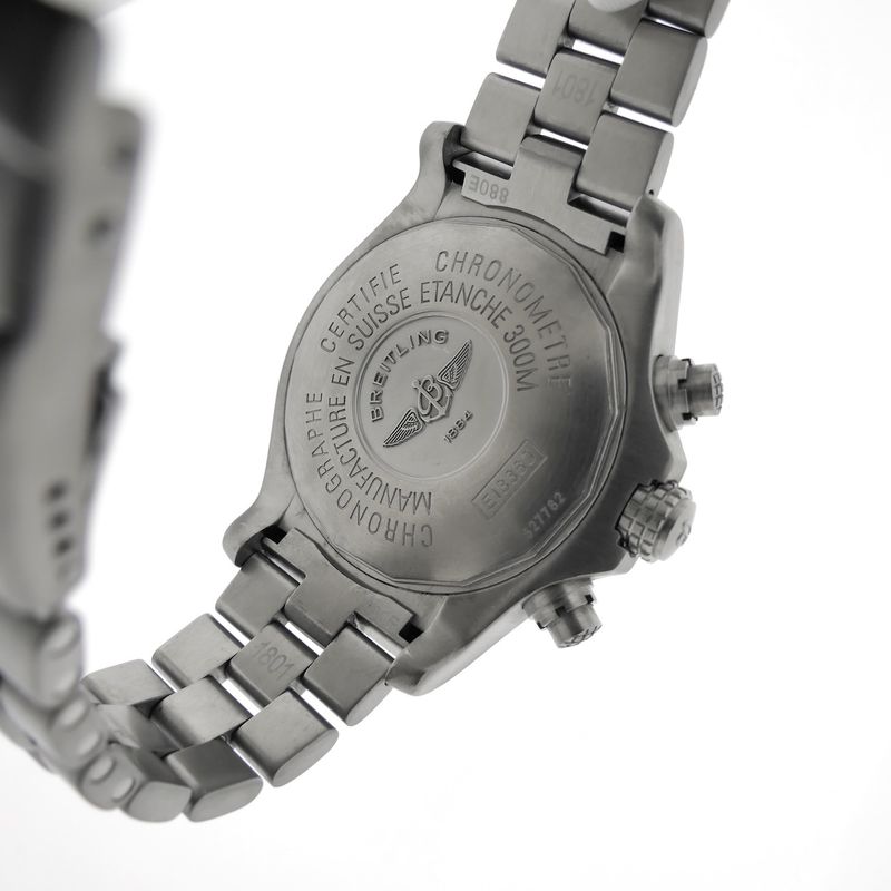 Image 13 of Breitling Chrono Avenger Titanium E13360; Chronograph men's watch