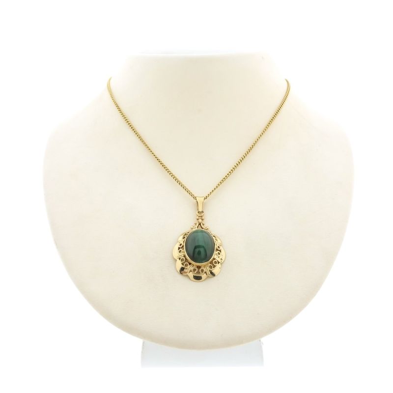 Image 3 of Vintage gold pendant with malachite