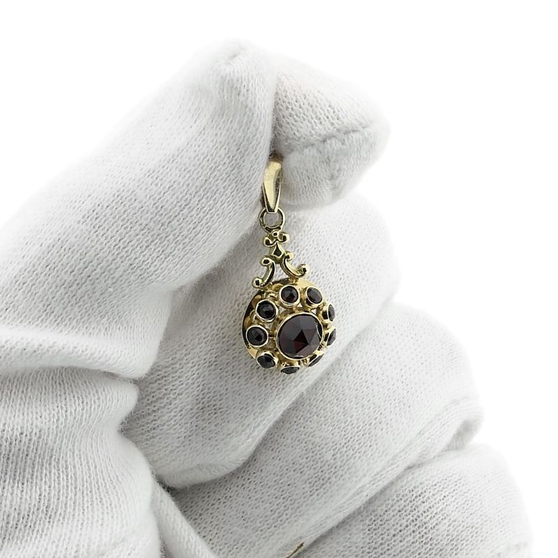 Image 4 of Vintage gold entourage pendant with garnet
