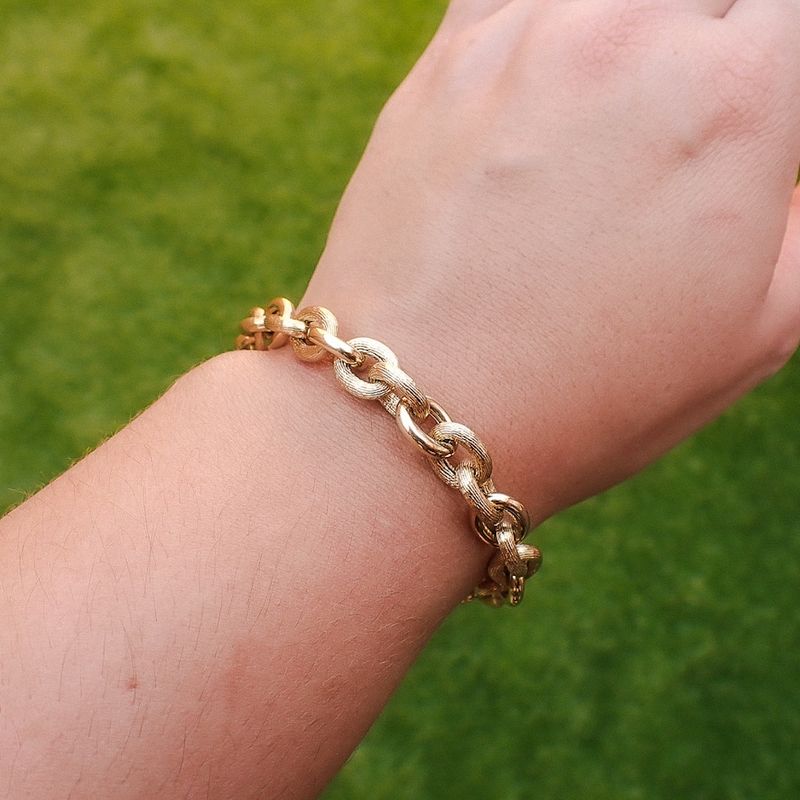 Image 4 of 18K Gold Anchor Link Bracelet | 19 cm